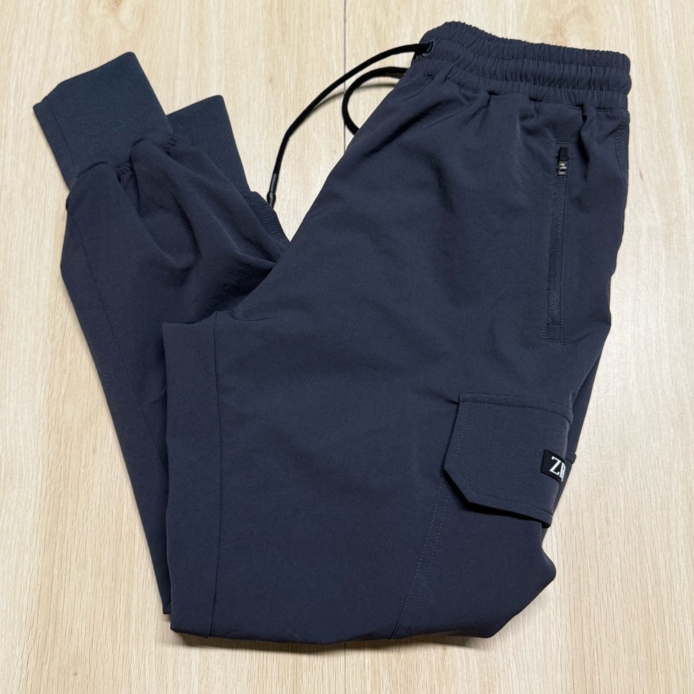 Zephyr cargo pants